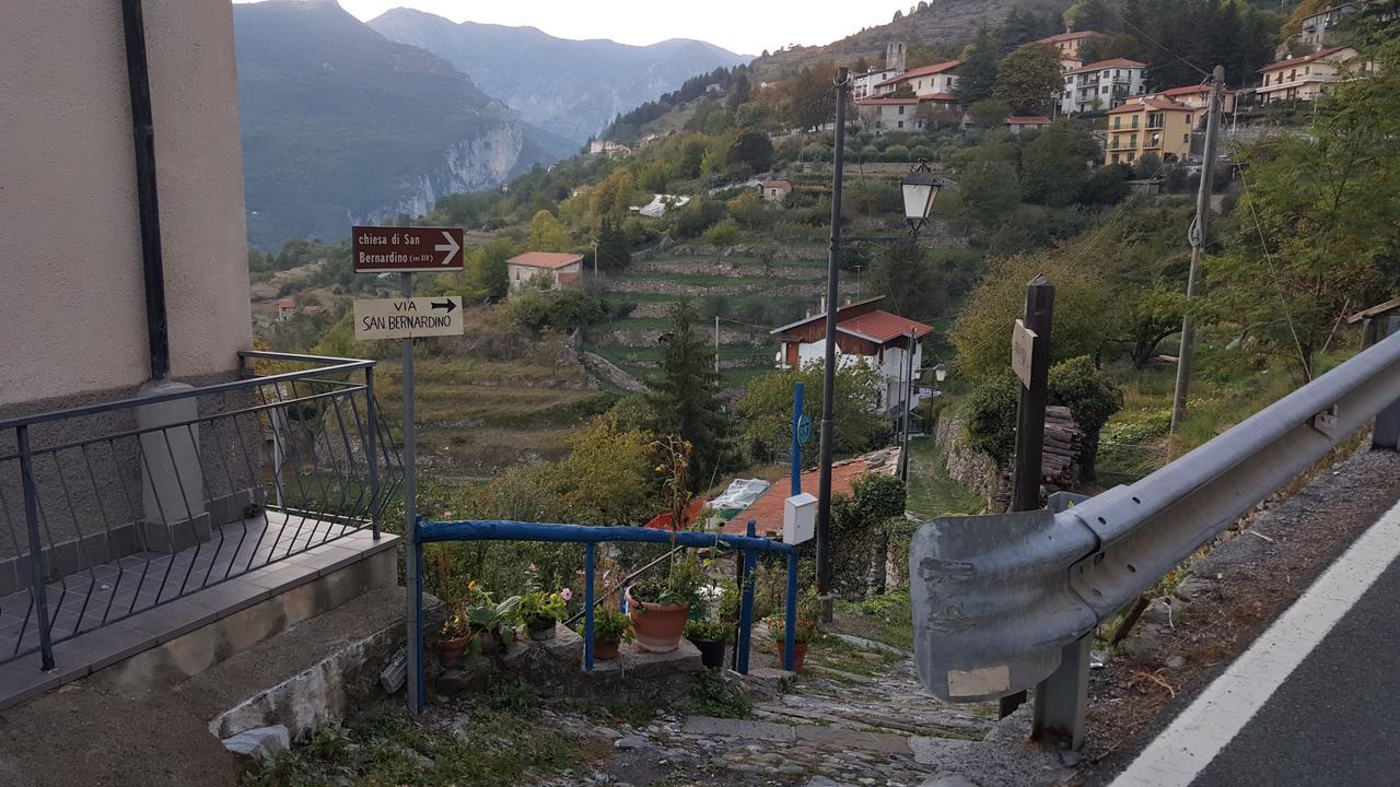 Willa Casa Vacanze Da Oscar Triora Zewnętrze zdjęcie